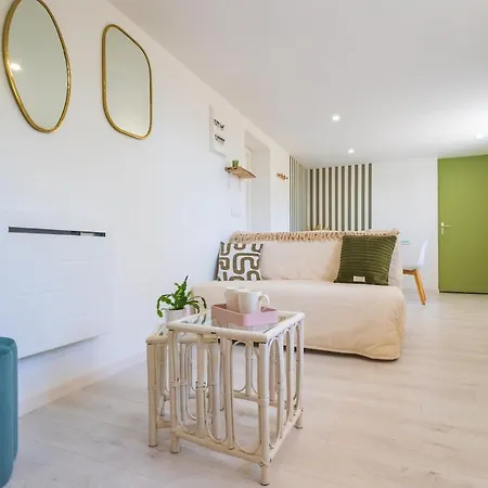 아파트 La Petite Escapade - Joli T2 Refait A Neuf *